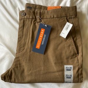NWT Old Navy Brand Men’s Size 32x32 Ultimate Skinny Style Built In Flex Khakis